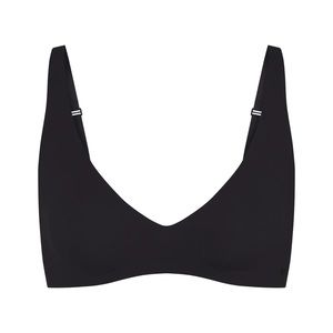 NWT Skims Naked Plunge Bra